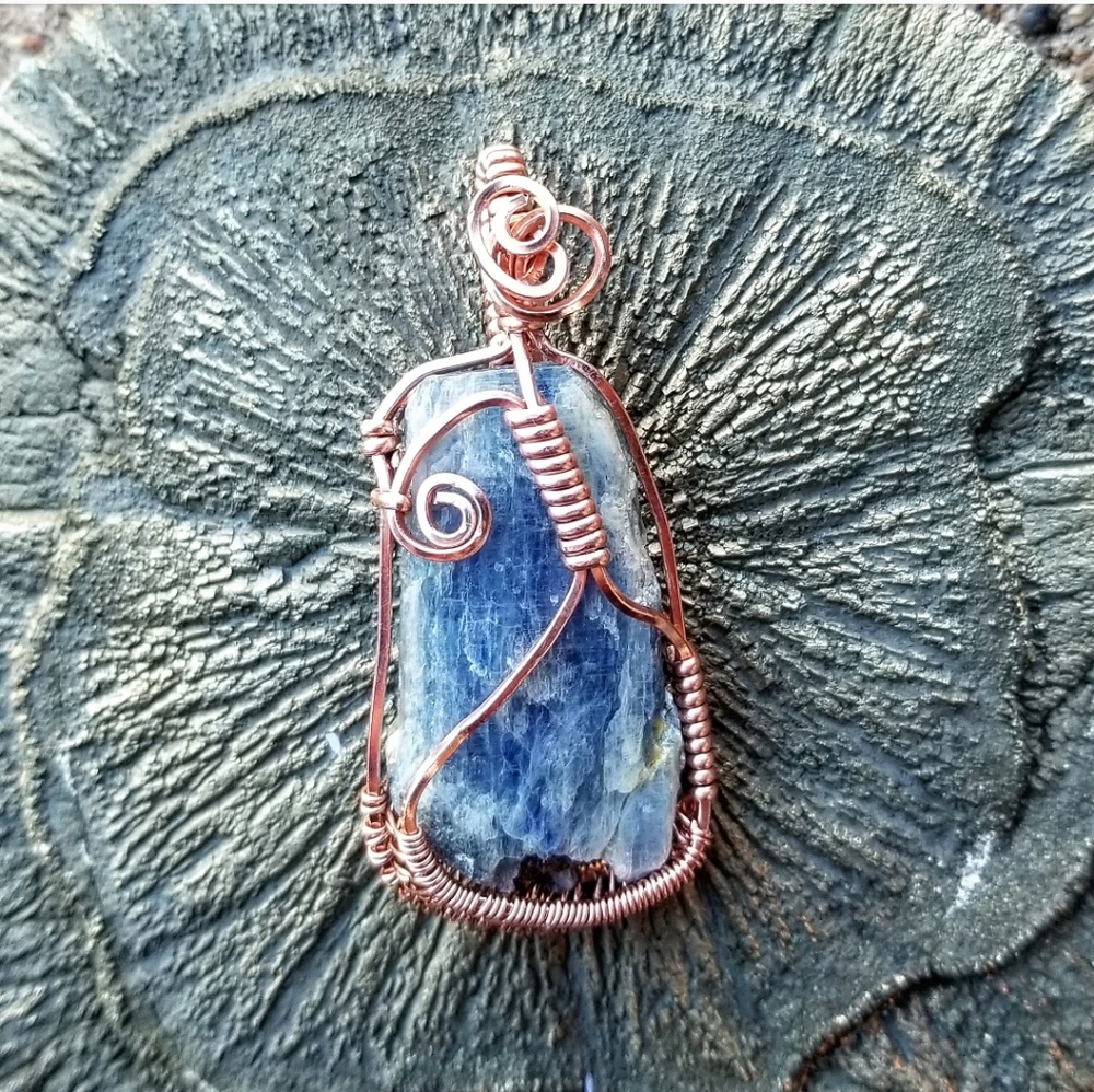 Kyanite Wire Wrapped Pendant ❤❤
